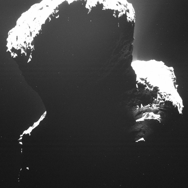 Image of the southern polar regions of comet 67P/Churyumov-Gerasimenkotaken was taken by Rosetta's Optical, Spectroscopic, and Infrared Remote Imaging System (OSIRIS) on September 29, 2014, when the comet was still xperiencing the long southern winter. Credits: ESA/Rosetta/MPS for OSIRIS Team Image of the southern polar regions of comet 67P/Churyumov-Gerasimenkotaken was taken by Rosetta's Optical, Spectroscopic, and Infrared Remote Imaging System (OSIRIS) on September 29, 2014, when the comet was still xperiencing the long southern winter. Credits: ESA/Rosetta/MPS for OSIRIS Team