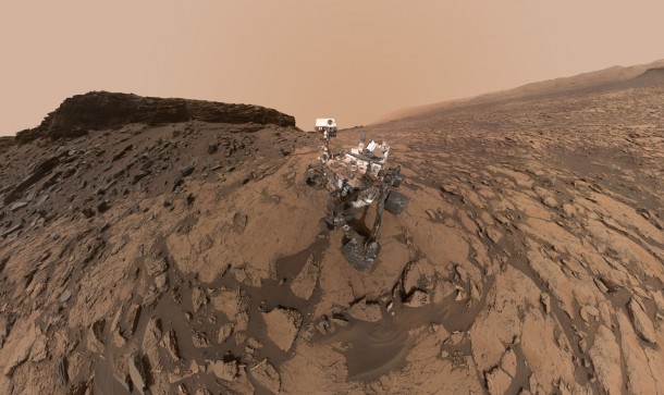 This September 2016 self-portrait of NASA's Curiosity Mars rover shows the vehicle at the "Quela" drilling location in the scenic "Murray Buttes" area on lower Mount Sharp. The panorama was stitched together from multiple images taken by the MAHLI camera at the end of the rover's arm. Credit: NASA/JPL-Caltech/MSSS This September 2016 self-portrait of NASA's Curiosity Mars rover shows the vehicle at the "Quela" drilling location in the scenic "Murray Buttes" area on lower Mount Sharp. The panorama was stitched together from multiple images taken by the MAHLI camera at the end of the rover's arm. Credit: NASA/JPL-Caltech/MSSS
