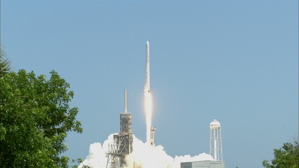 SpaceX launched its 12th resupply mission to the International Space Station from NASA's Kennedy Space Center in Florida at 12:31 p.m. EDT on Monday, Aug. 14, 2017. Credits: NASA Television SpaceX launched its 12th resupply mission to the International Space Station from NASA's Kennedy Space Center in Florida at 12:31 p.m. EDT on Monday, Aug. 14, 2017. Credits: NASA Television